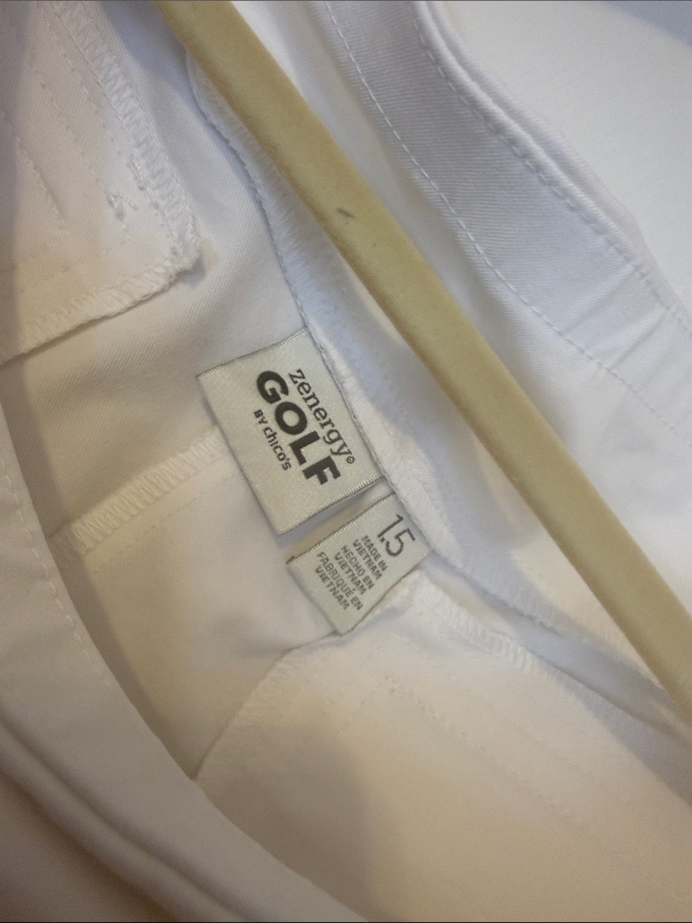 Chico's White Zenergy Golf Women's Shorts size 1.5